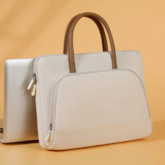 Fashionable and minimalist laptop bag, ideal as a student conference gift or laptop carrying case