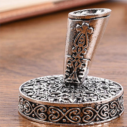 Retro Feather Pen Holder Metal Round Pen Holder