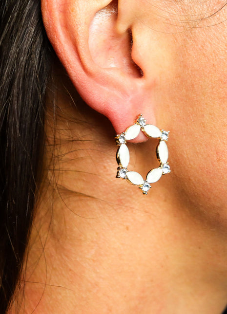 Pearl - Vintage Glass - Loop - Earrings