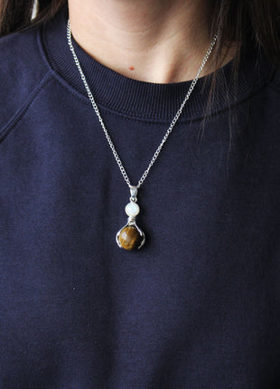 Gemstone Healing Hands Pendant - Rose Quartz