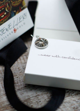 Silver & Gold Earring - Hamsa