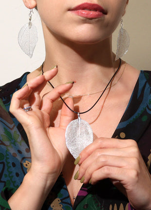 Necklace - Bravery Leaf - Silver